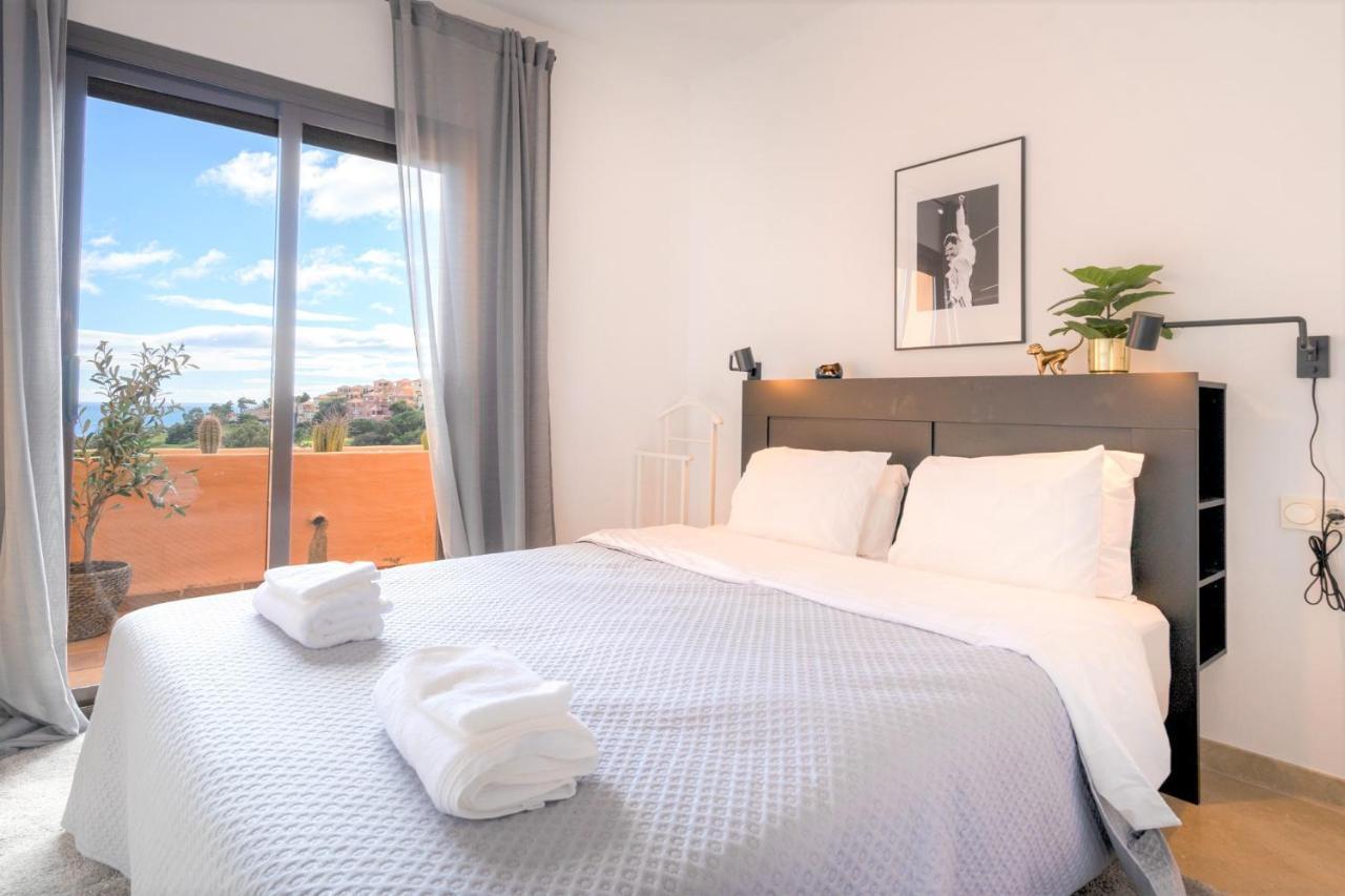 9 Penthouse With Amazing Sea Views, Close To Golf Manilva Duquesa Ngoại thất bức ảnh